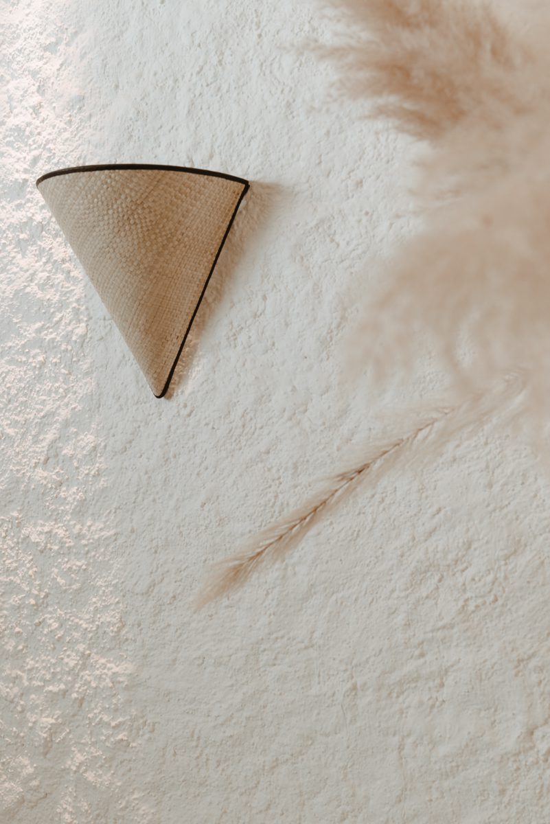 Lyviv Wall Sconce image 3